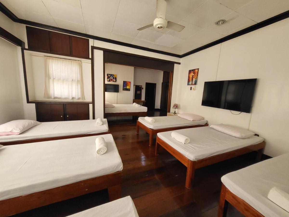 Ayahay Sa Matutina Hotel Puerto Princesa Room photo