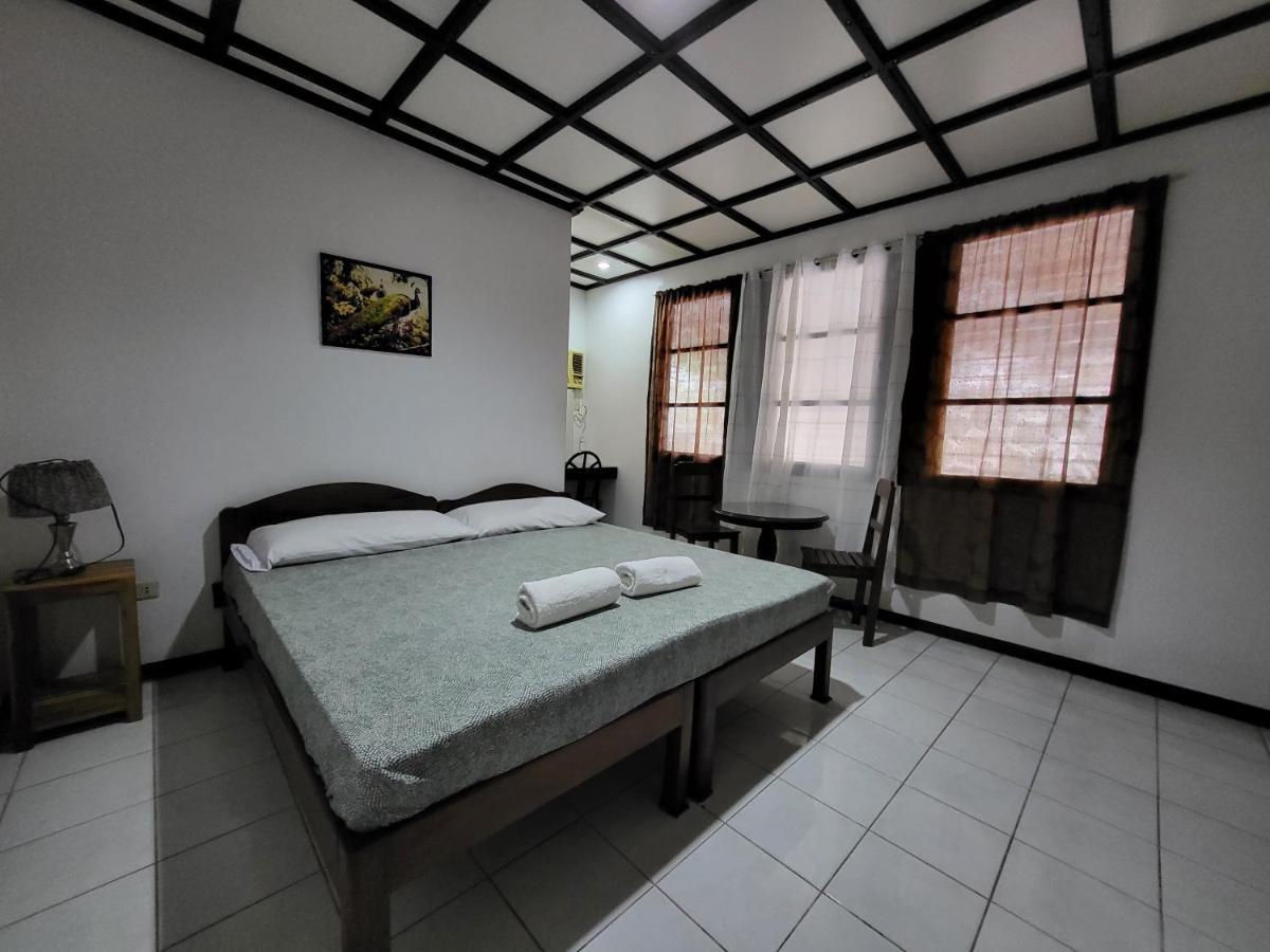 Ayahay Sa Matutina Hotel Puerto Princesa Room photo